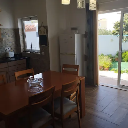 Casa Sarguito 게스트하우스 4*